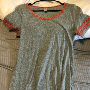 Lularoe tee